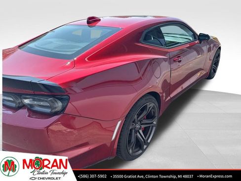 Used 2022 Chevrolet Camaro SS RWD image 4