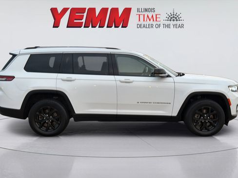 Used 2023 Jeep Grand Cherokee L Limited AWD/4WD image 14