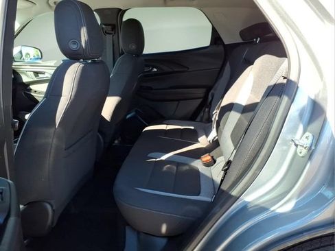 Used 2025 Chevrolet TrailBlazer LT w/ Convenience Package FWD image 12