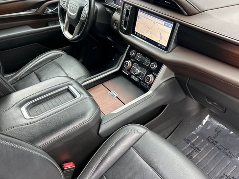 Used 2021 GMC Yukon Denali image 17