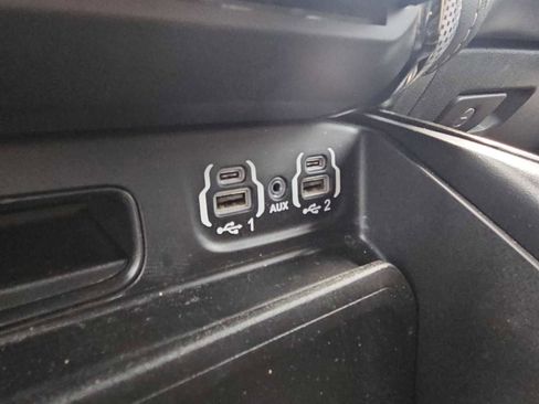 Used 2020 RAM 1500 Limited image 29