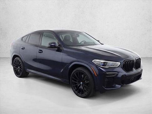 Used 2022 BMW X6 xDrive40i w/ Executive Package image 3