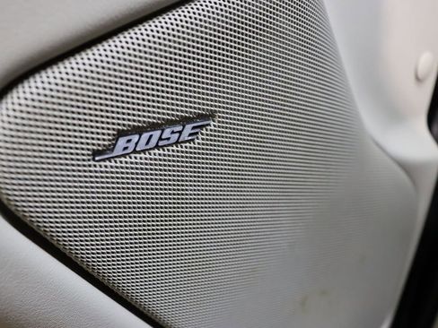 Used 2005 Cadillac Escalade ESV Platinum image 31