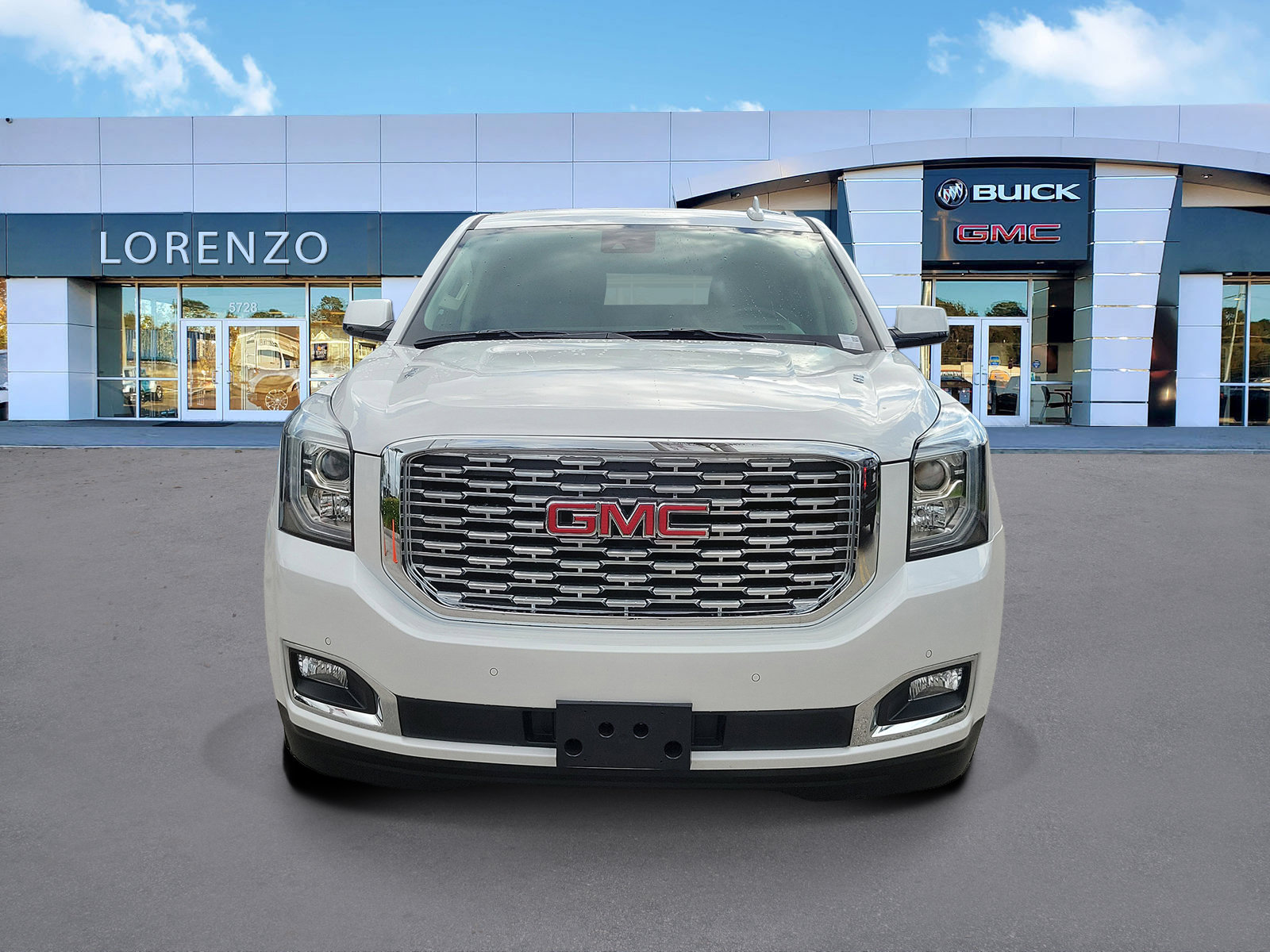 Used 2020 GMC Yukon Denali w/ Denali Ultimate Package AWD/4WD image 2