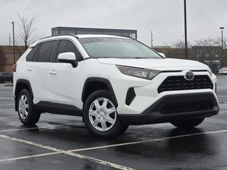 Used 2020 Toyota RAV4 LE video 2