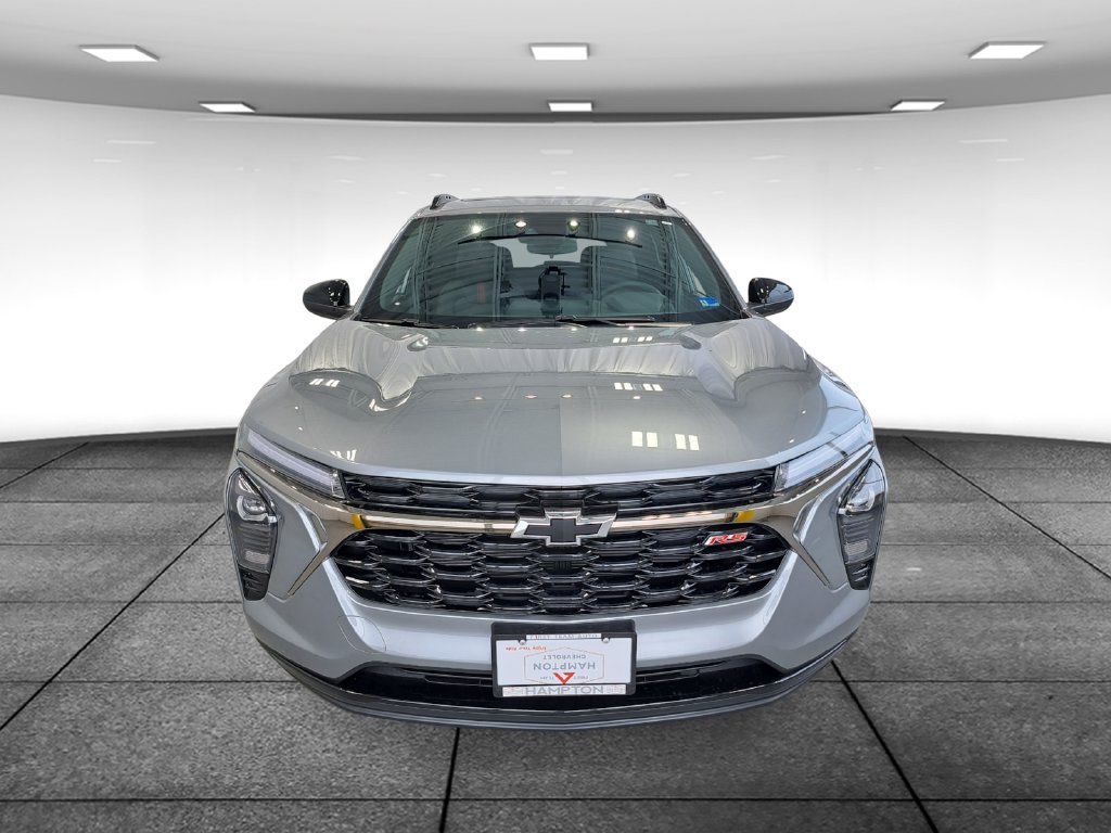 New 2026 Chevrolet Trax RS w/ Sunroof Package FWD image 2