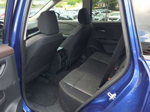 Used 2023 Nissan Rogue SV AWD/4WD image 23