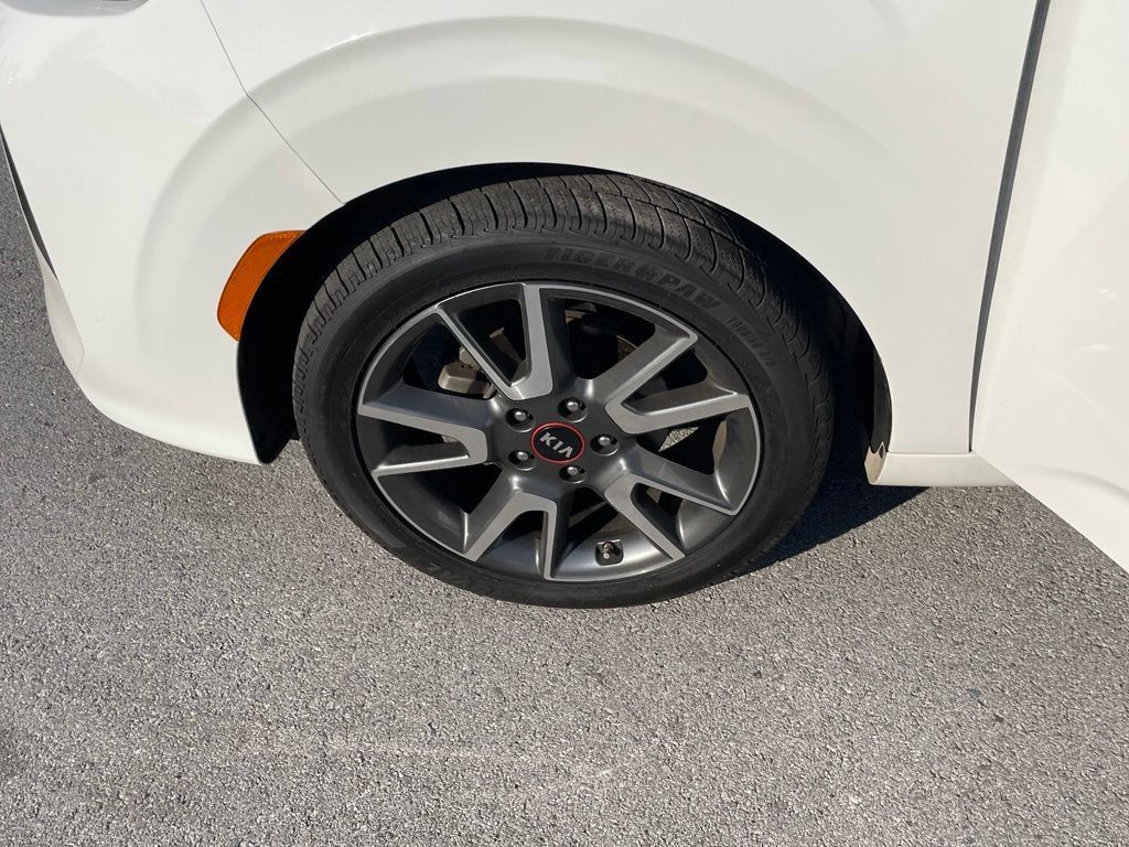Used 2020 Kia Soul GT-Line FWD image 31