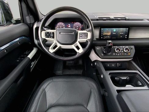 Used 2024 Land Rover Defender 110 S AWD/4WD image 6