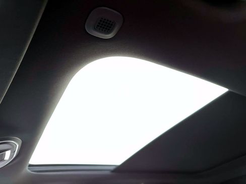 New 2025 Jeep Grand Cherokee Limited image 11