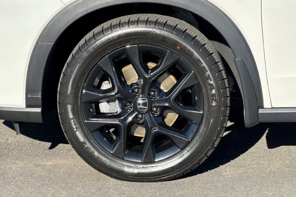 Used 2025 Honda HR-V Sport image 26