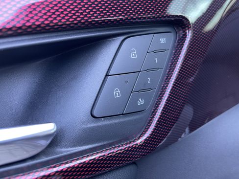 Used 2025 Chevrolet Traverse RS w/ LPO, Floor Liner Package image 19