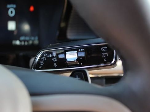 Used 2023 Lincoln Corsair AWD w/ Equipment Group 101A image 19