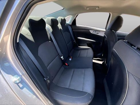 Used 2024 Kia Forte LXS FWD image 19