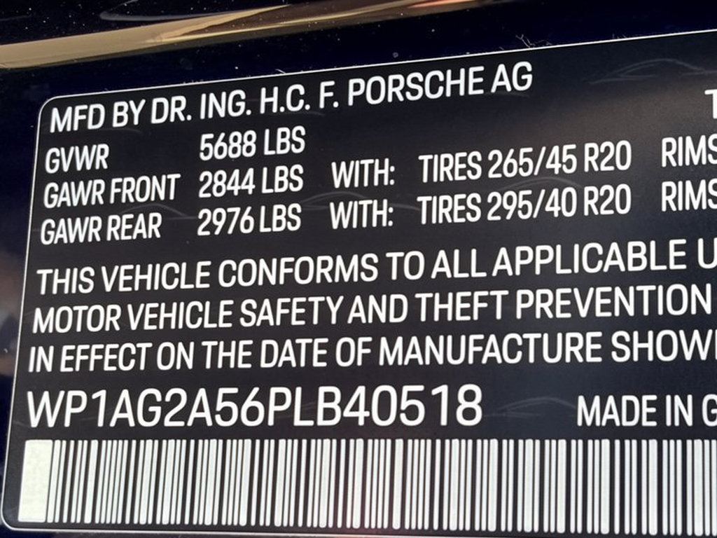 Certified 2023 Porsche Macan S AWD/4WD image 32