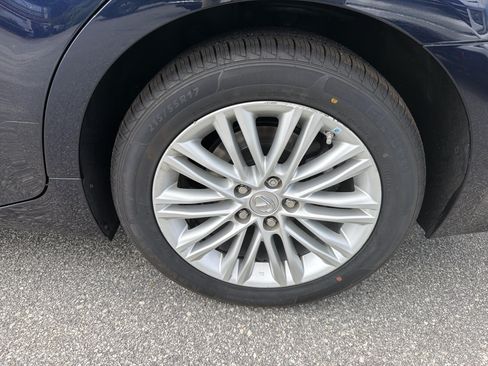 Used 2018 Lexus ES 350 w/ Accessory Package 2 FWD image 19