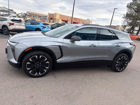 Used 2024 Chevrolet Blazer EV RS image 2