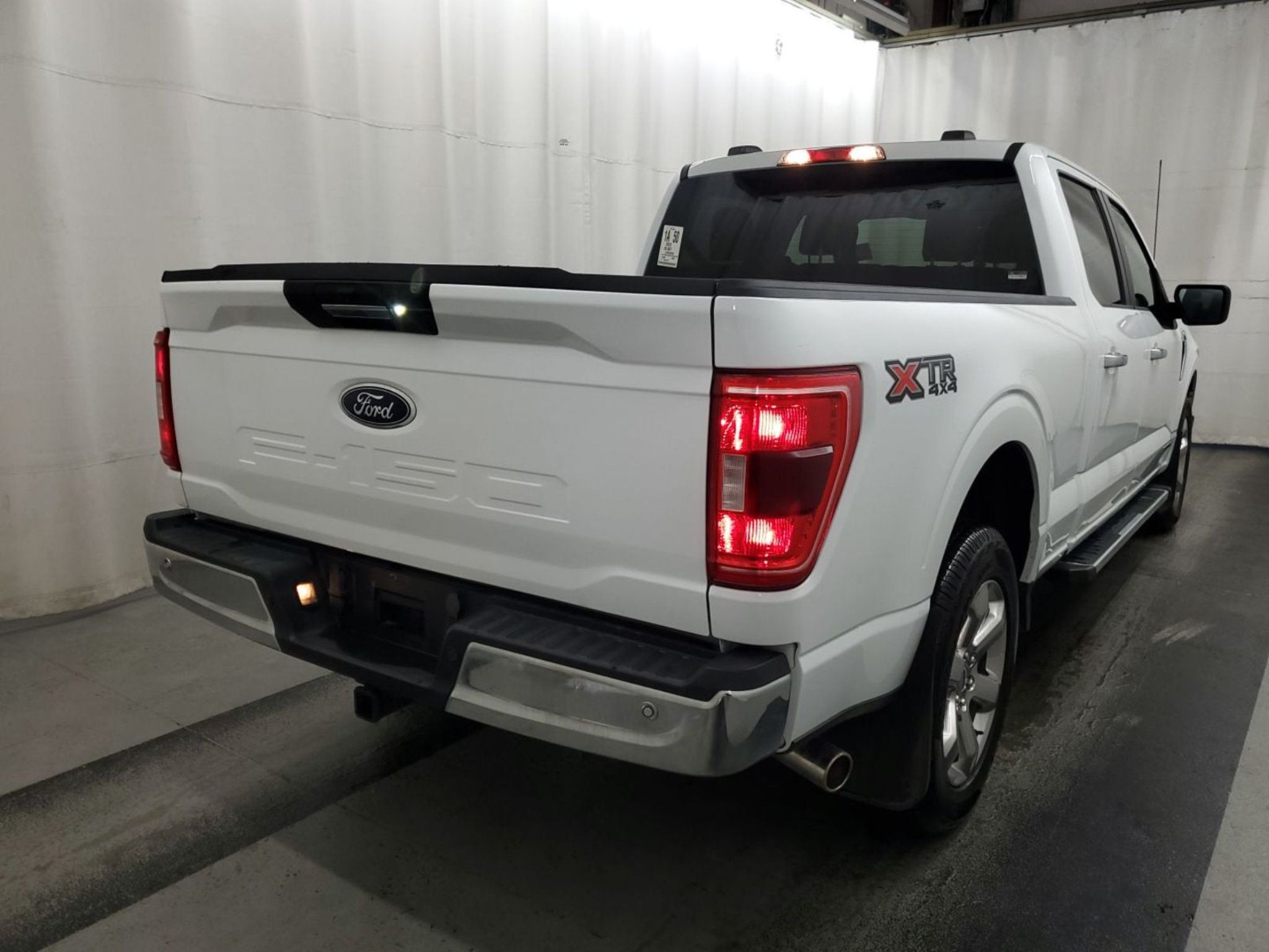 Used 2023 Ford F150 XLT w/ Max Trailer Tow Package AWD/4WD image 5
