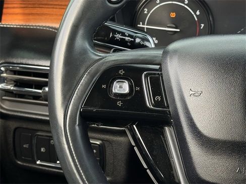 Used 2020 Lincoln Corsair Reserve w/ Appearance Package image 13