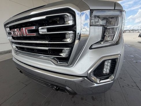 Used 2019 GMC Sierra 1500 SLT w/ SLT Premium Package image 2