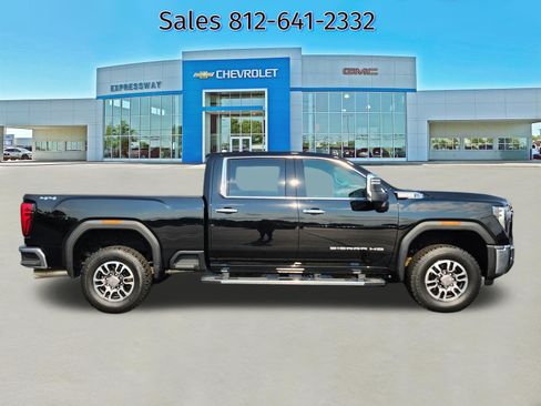 Used 2025 GMC Sierra 2500 SLT w/ SLT Premium Package AWD/4WD image 8