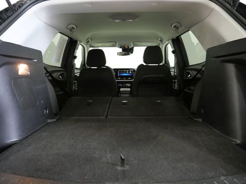 Used 2025 Chevrolet TrailBlazer LT FWD image 27