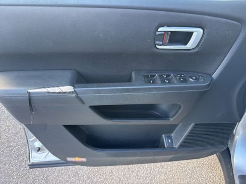 Used 2011 Honda Pilot LX image 16