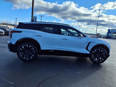 Used 2024 Chevrolet Blazer EV RS image 34