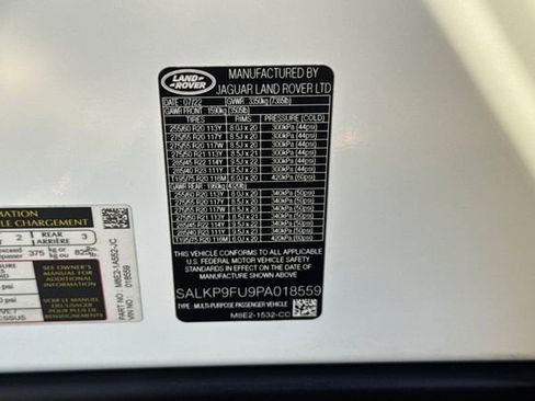 Certified 2023 Land Rover Range Rover SE image 29