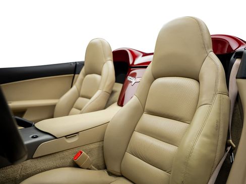 Used 2007 Chevrolet Corvette Convertible w/ Preferred Equipment Group RWD image 33