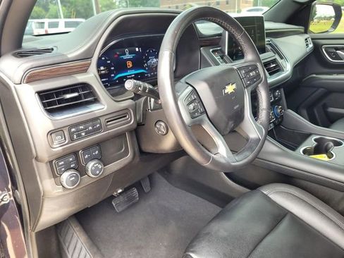Used 2022 Chevrolet Tahoe LT w/ Luxury Package AWD/4WD image 16