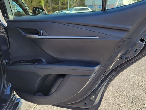 Used 2025 Toyota Camry SE image 37