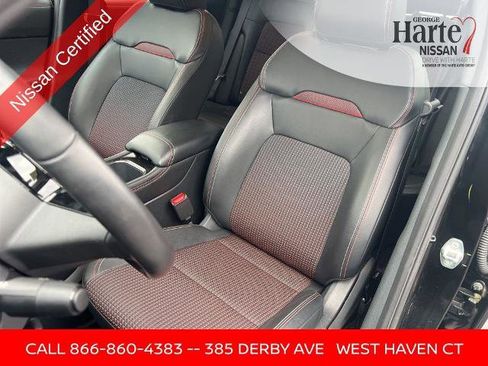 Certified 2025 Nissan Kicks SR image 21