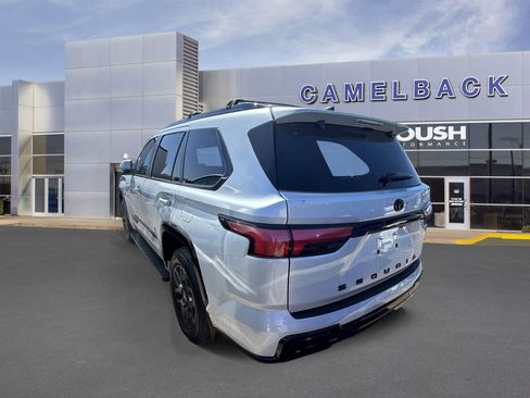 Used 2026 Toyota Sequoia Platinum AWD/4WD image 8
