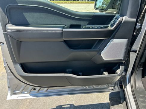 Used 2025 Ford F150 Lariat w/ Equipment Group 502A High AWD/4WD image 12