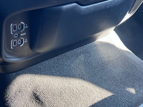 Used 2021 RAM 1500 Big Horn image 22