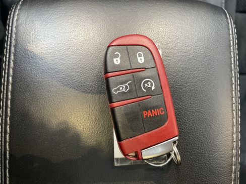Used 2018 Jeep Grand Cherokee Trackhawk AWD/4WD image 46