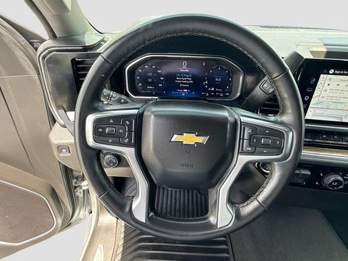 Used 2026 Chevrolet Silverado 1500 LT AWD/4WD image 12