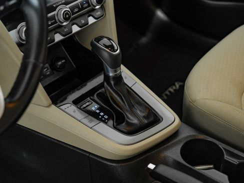 Used 2020 Hyundai Elantra Value Edition image 22