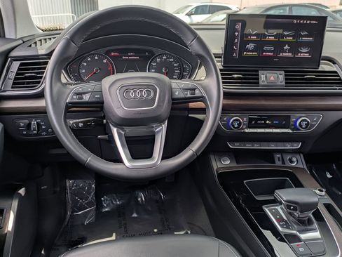 Used 2023 Audi Q5 2.0T Premium w/ Convenience Package AWD/4WD image 8
