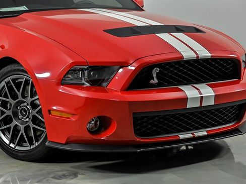 Used 2011 Ford Mustang Shelby GT500 w/ SVT Performance Pkg RWD image 3