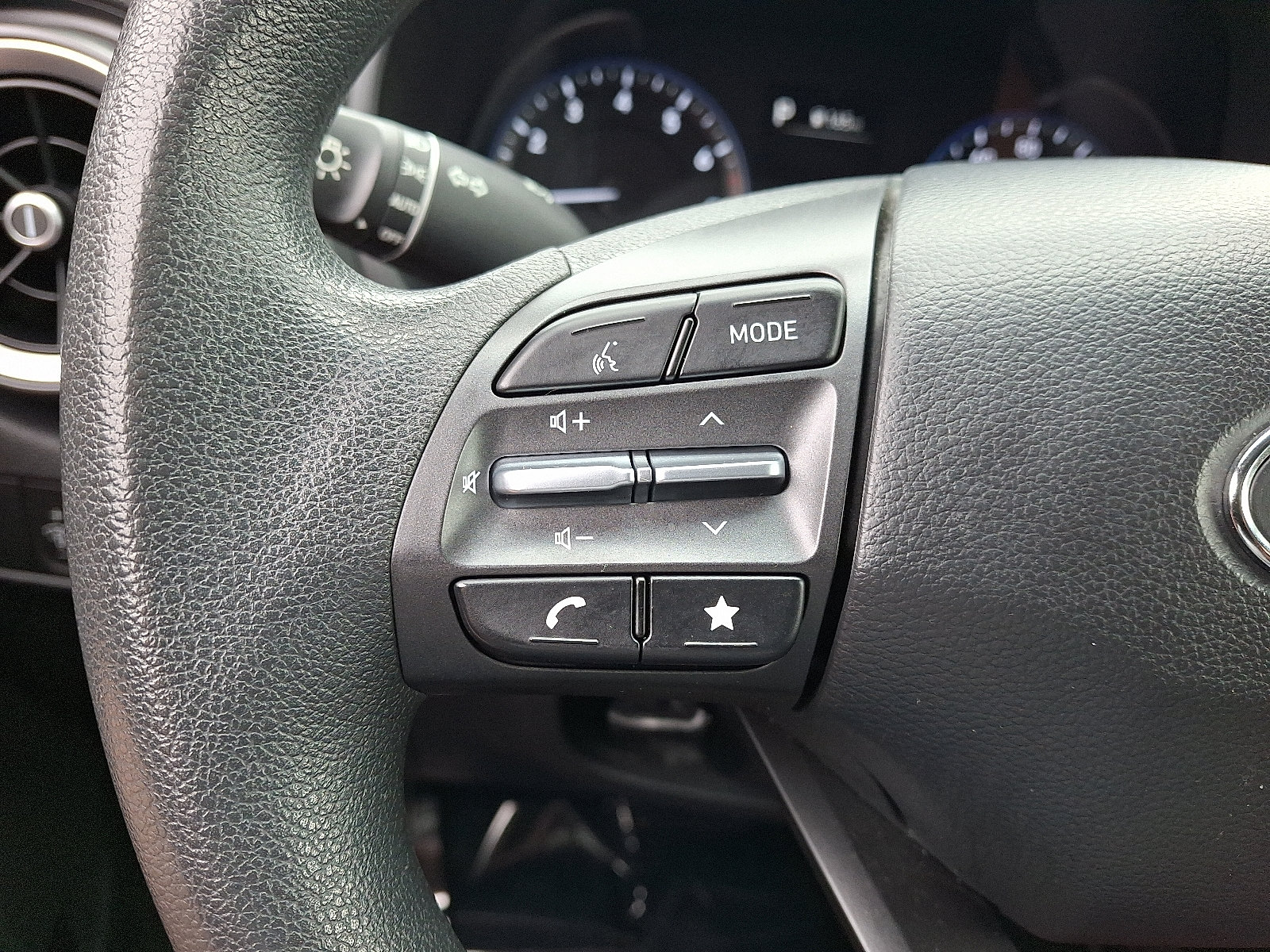 Used 2023 Hyundai Kona SEL w/ Cargo Package AWD/4WD image 21