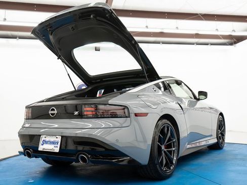 Used 2024 Nissan Z Performance w/ Floor Mat Package image 13