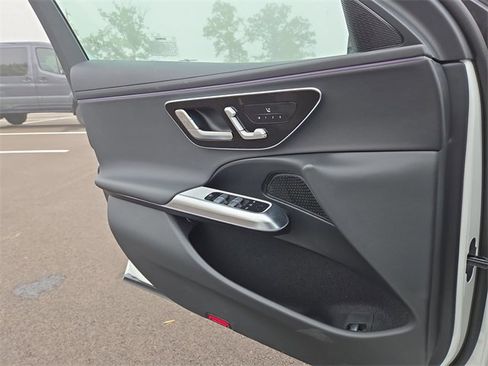 New 2026 Mercedes-Benz E 350 4MATIC Sedan image 20