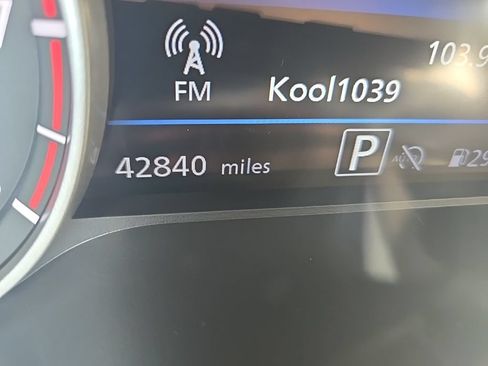Used 2024 Nissan Sentra SV FWD image 18