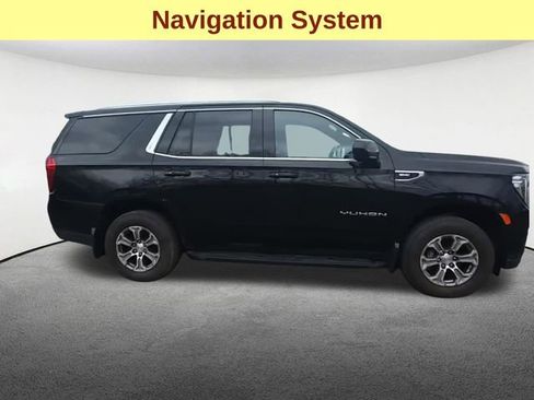 Used 2022 GMC Yukon SLE AWD/4WD image 4