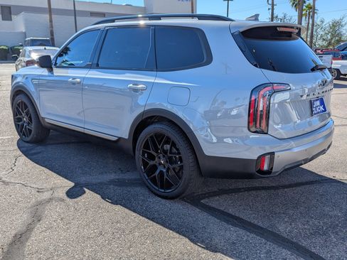 Used 2023 Kia Telluride SX Prestige X-Pro image 4