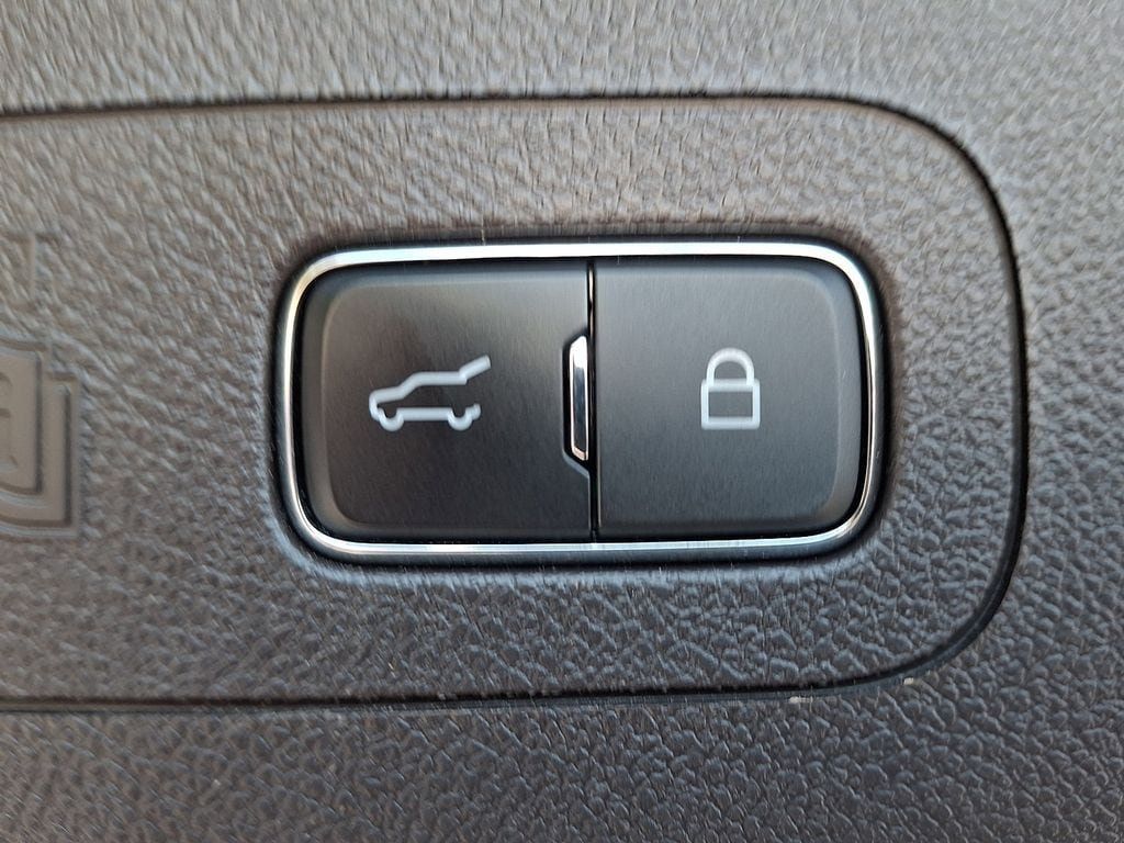 Certified 2023 Lincoln Aviator Black Label w/ Dynamic Handling Package AWD/4WD image 30
