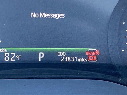 Certified 2026 Toyota Sienna XLE FWD image 18