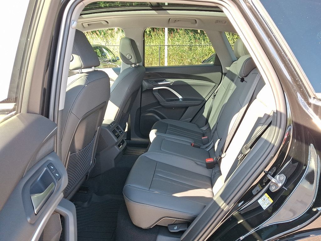 New 2026 Audi Q5 Premium AWD/4WD image 5